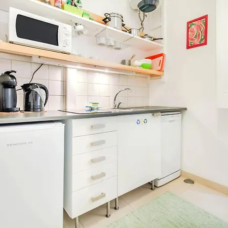 Apartment Boulevard,