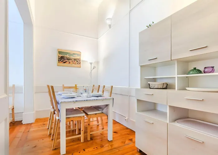 Boulevard, Apartment